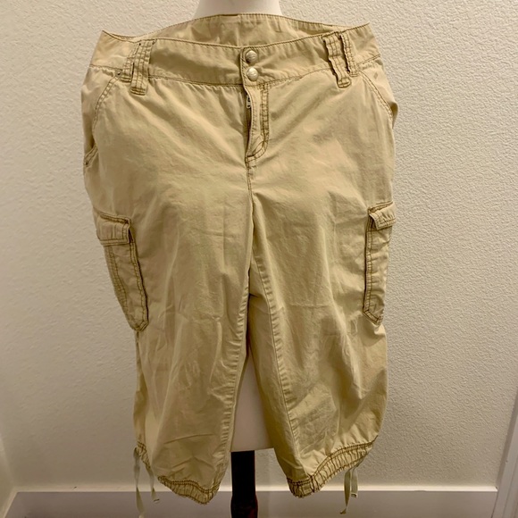 DKNY Active Capri Pants - Picture 1 of 5